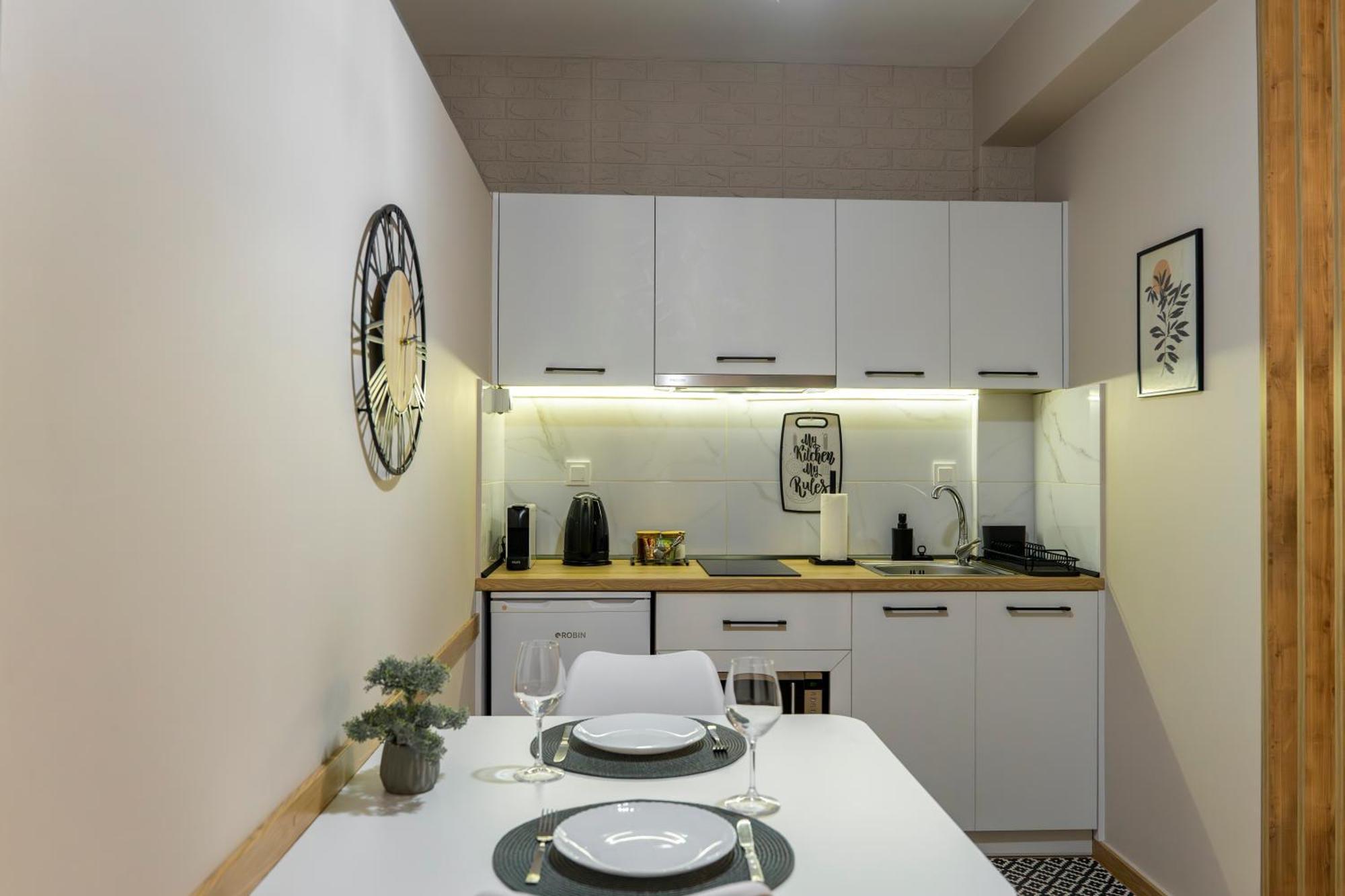 קאלאבאקה Novos Guesthouse Meteora מראה חיצוני תמונה
