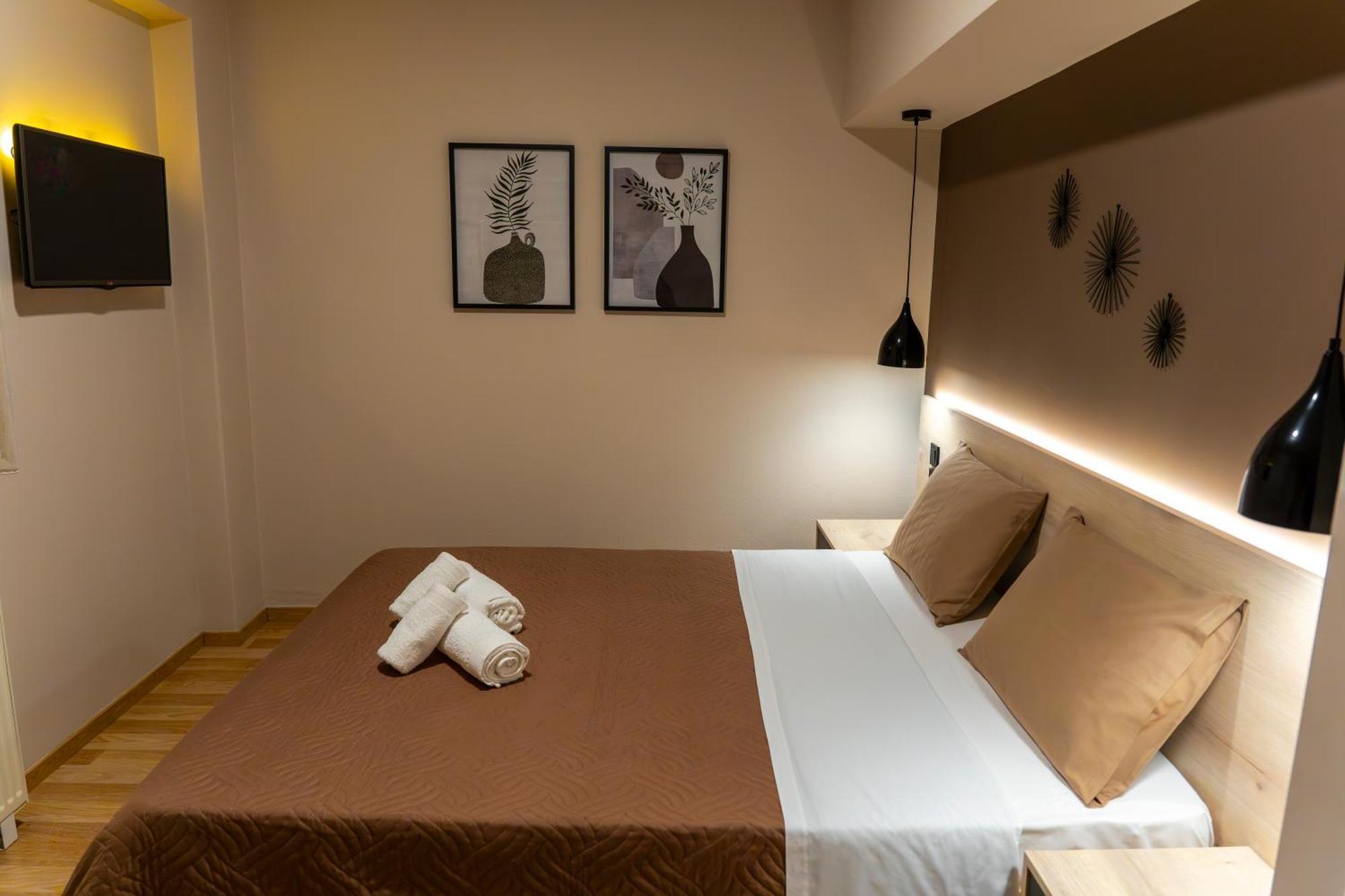 קאלאבאקה Novos Guesthouse Meteora מראה חיצוני תמונה